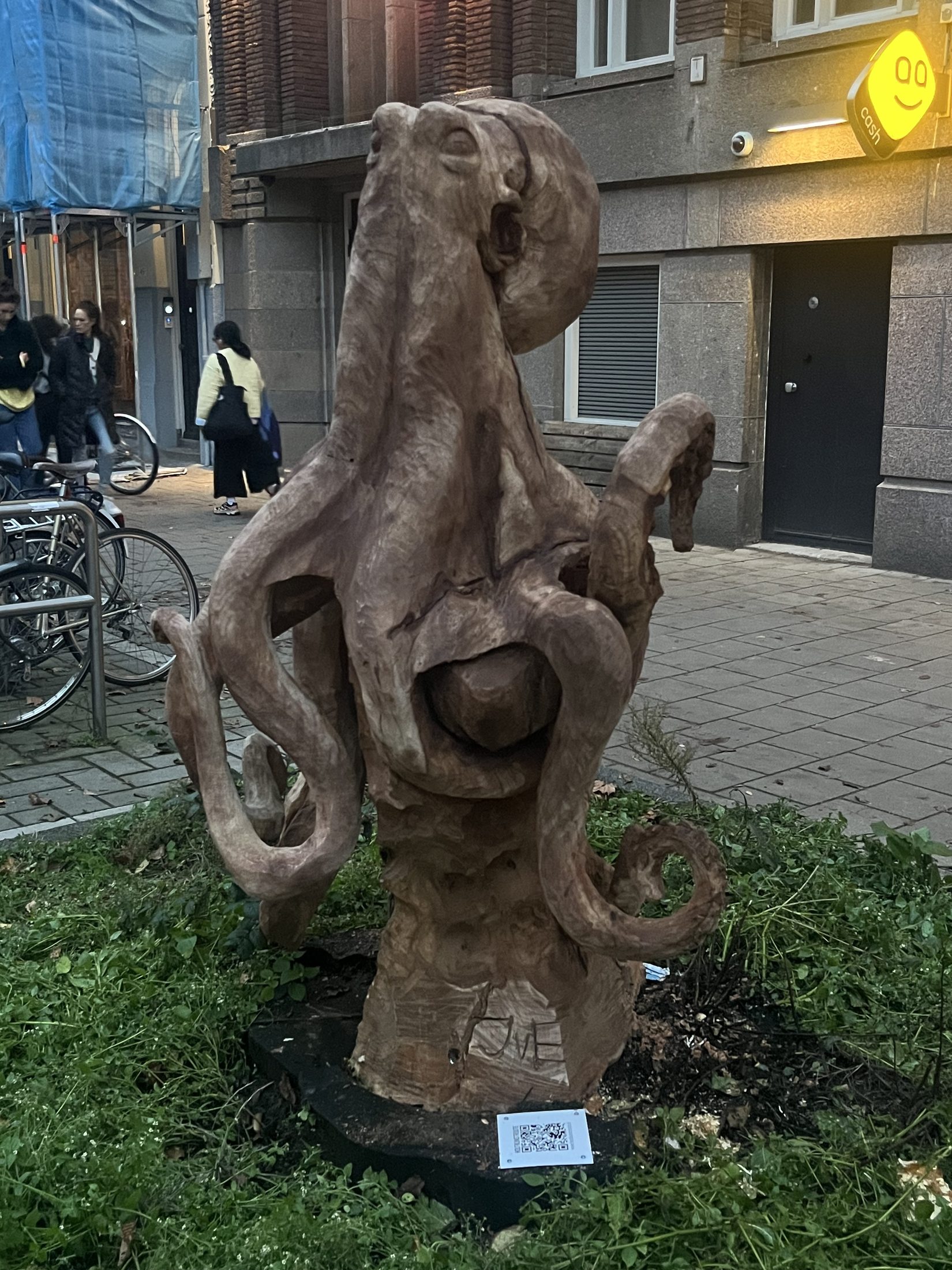 Octopus sculptuur foto 4